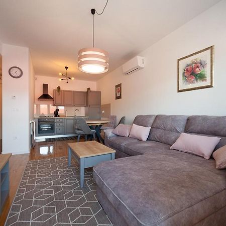 Apartman Pepper Osijek Exterior photo